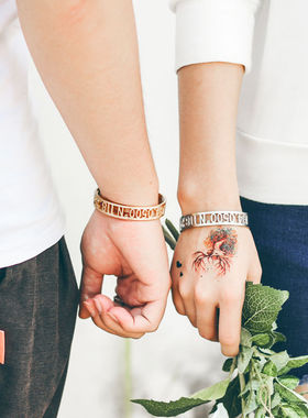 潮流欧美风个性情侣手环开口男女手镯简约缕空经纬度钛钢手镯饰品