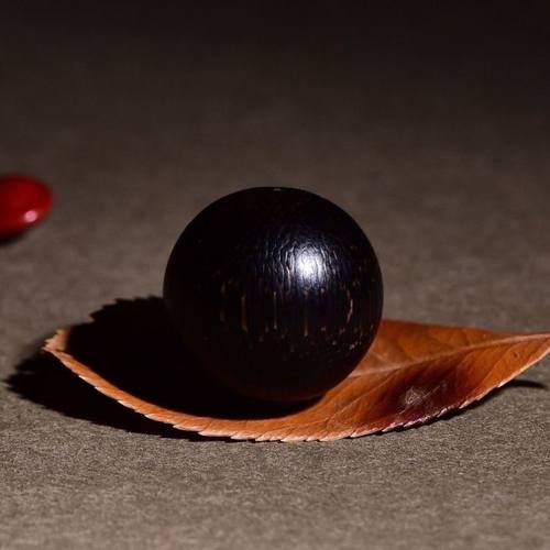 披毛犀鱼子纹牛角黑金手串竹丝纹