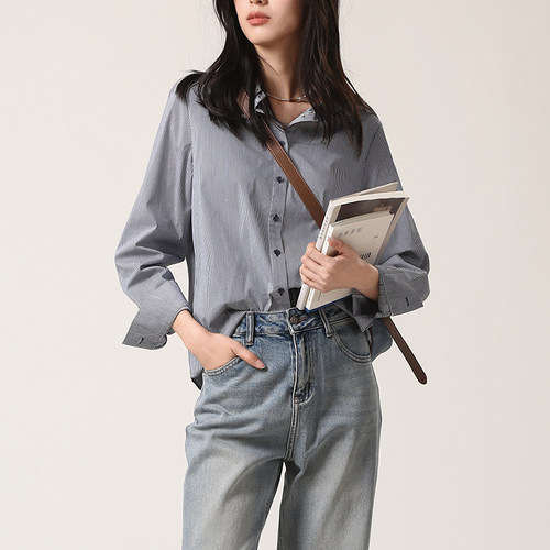 那禾春季新品经典百搭蓝格衬衫女ND51CM0204