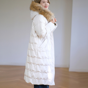 那禾新品长款貉子毛领连帽白鸭绒羽绒服女ND14RR1467