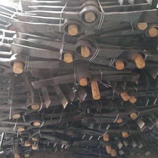 现货洋镐钢镐农用工p具锻打镐头十字镐尖扁镐头镐把建筑工具