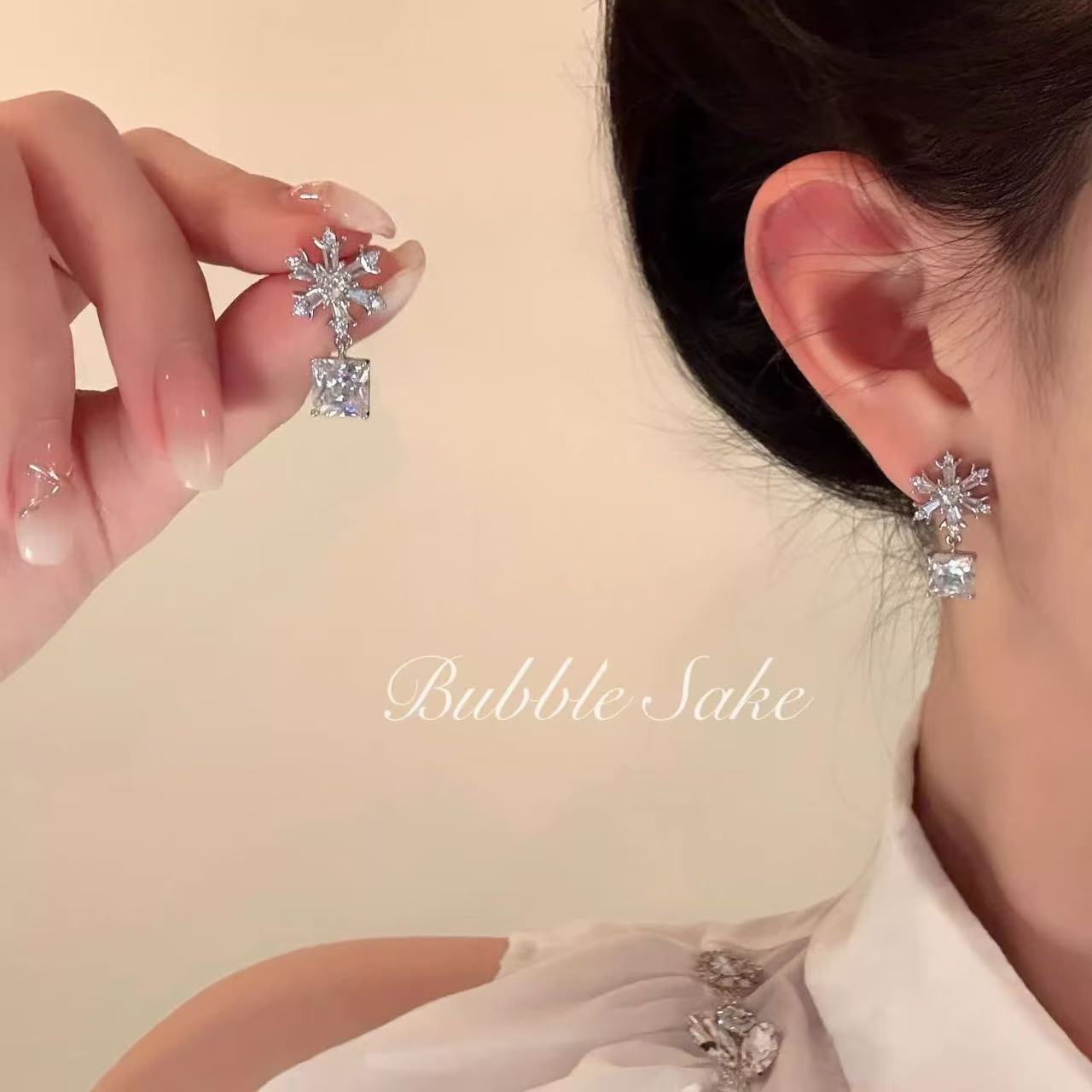 气质爆闪高级锆石雪花绝美耳环独特2025耳钉新款氛围精致耳饰