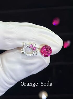 OrangeSoda可爱猫咪蝴蝶结钛钢耳骨钉高级感爆闪耳饰耳钉女