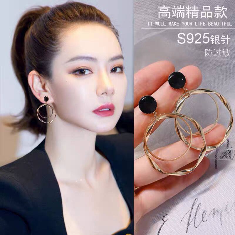 戚薇同款耳环2021年新款潮韩国气质秋冬女纯银针网红耳钉耳夹耳