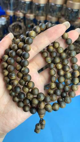 种植棋楠沉香白棋08沉水浮35克相差1克不到沉水原木色原汁原味