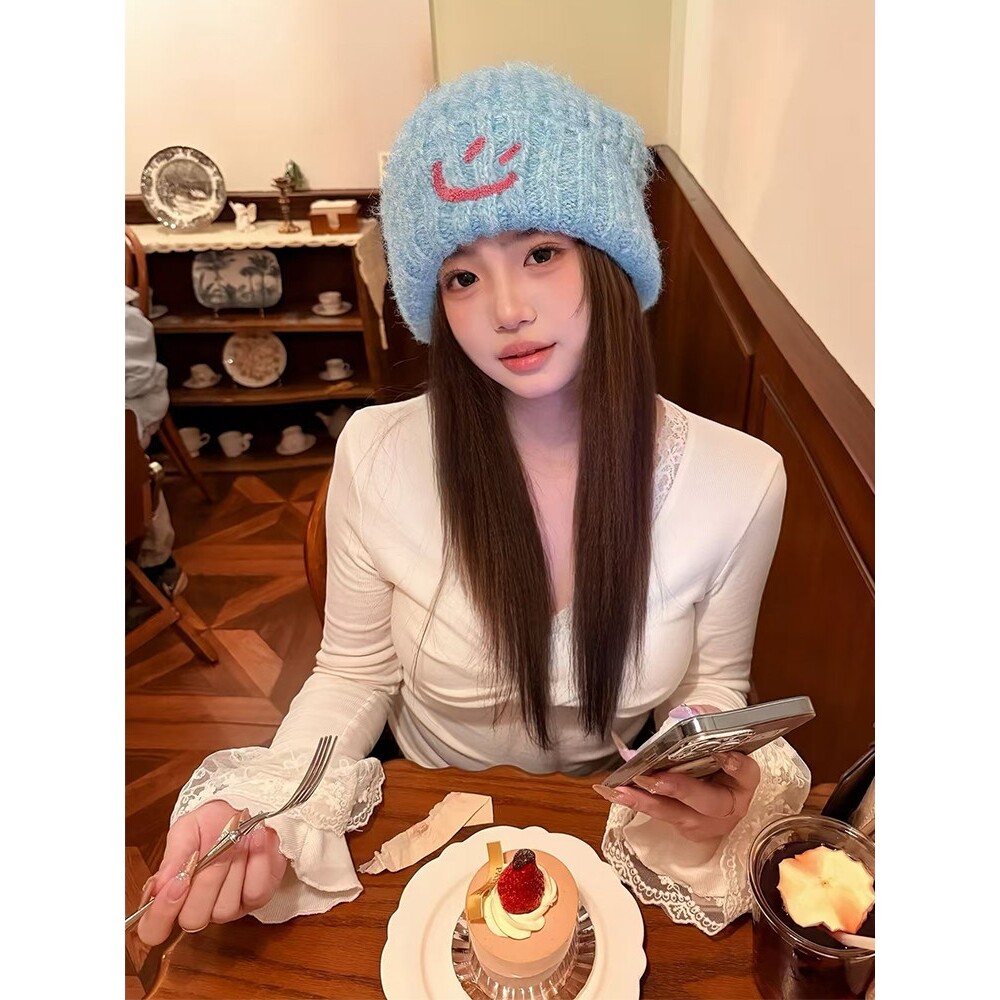 蓝色笑脸针织帽女2026新款冬天保暖大头围加厚护耳好看显脸小帽子
