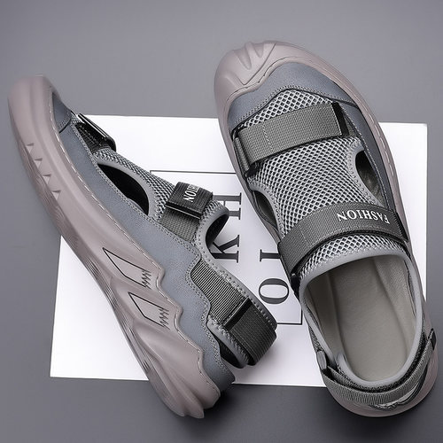 户外休闲夏季软底透气洞洞凉鞋男