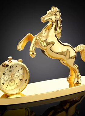 马到成功汽车摆件马车载香水座创意款车用品车上合金马家居饰品
