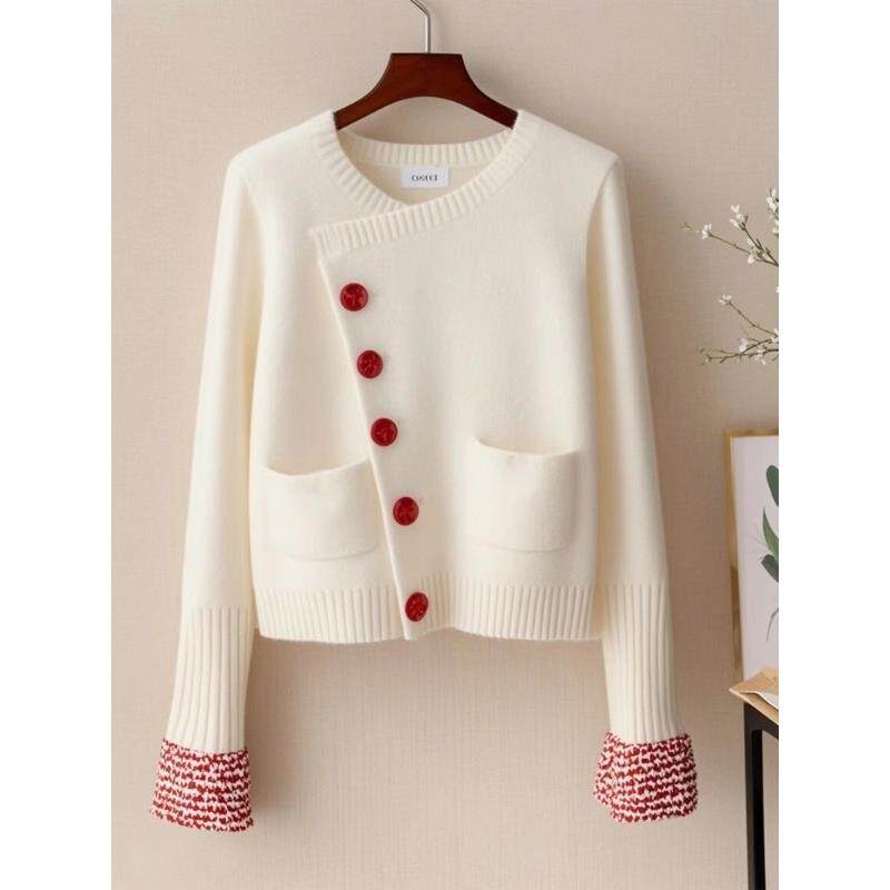 JOYIASS韩系奶呼呼斜扣毛衣外套大码女装胖mm秋冬季设计感超好看