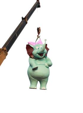 公司制作游乐园餐饮店指引大象玻璃钢雕塑摆件美食街雕塑小品