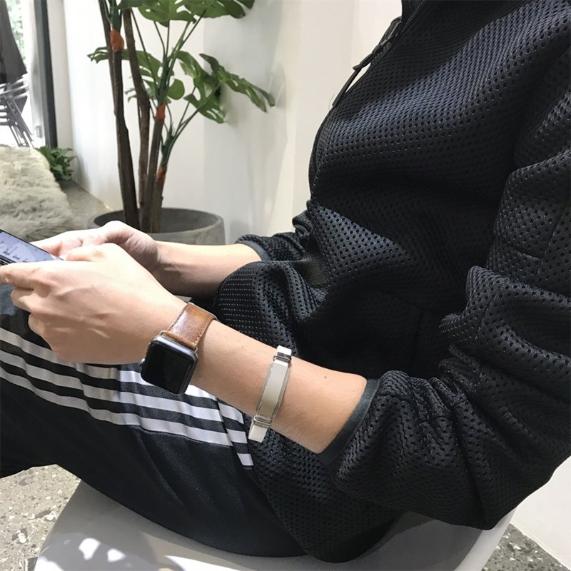 白色韩版时尚潮钛钢男士手链女手饰E情侣个性流行男手镯硅胶手环