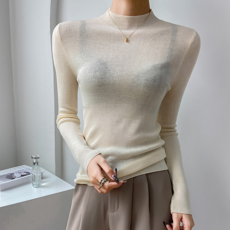 半高领羊毛针织打底衫女2026新款秋冬杏色内搭微透薄款中领上衣t