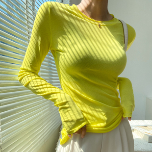 浅黄色打底衫女春秋可外穿薄款薄纱棉麻早秋chic上衣多巴胺t恤潮