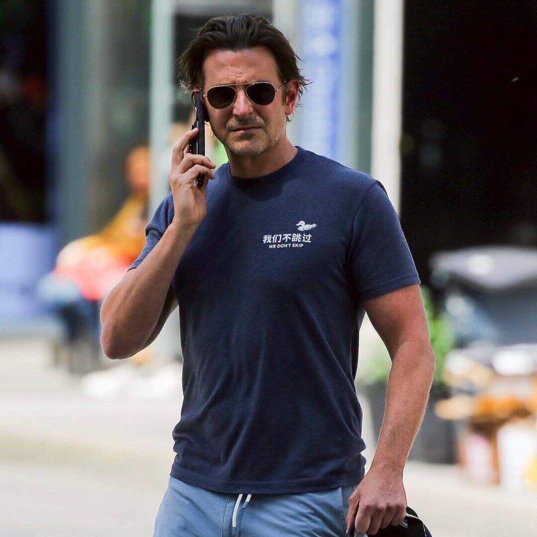 我们不跳过Bradley布莱德利库珀同款出街字母衣服纯棉短袖T恤男女