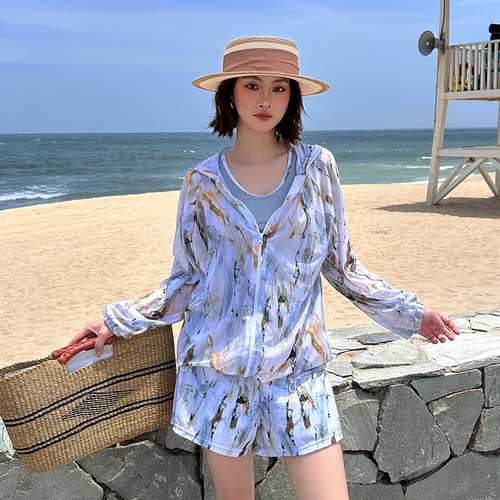 海边度假大码泳衣女三件套显瘦