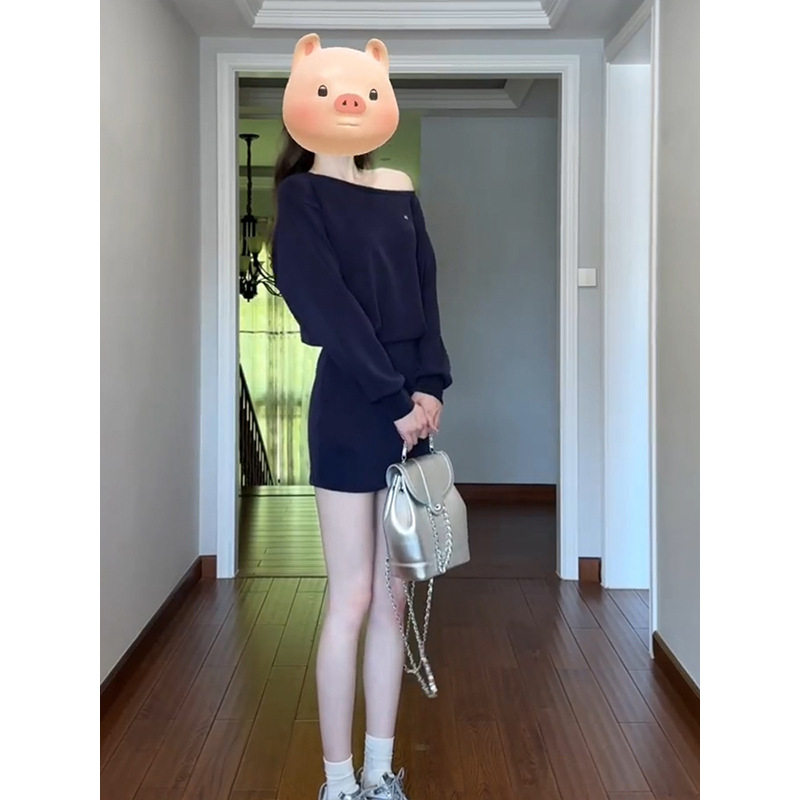 藏青色斜肩宽松包臀裙显瘦连衣裙女款秋季2026新款裙子高级感短裙