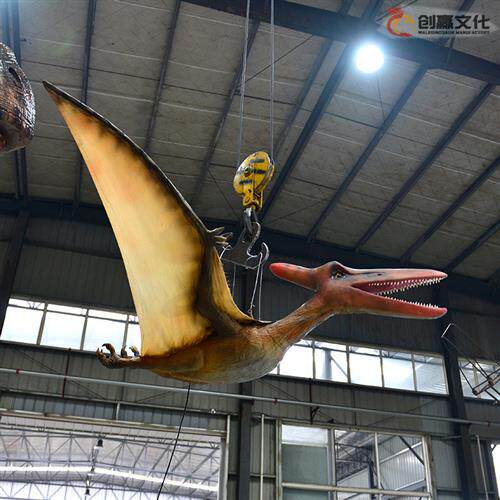 景区大型恐龙空中振翅飞翔翼龙主题公园活动吼叫互动恐龙大模型