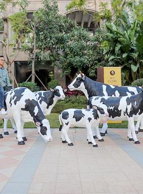 户外仿真奶牛玻璃钢黄牛雕塑花园林庭院公园景区牧场水牛装饰摆件