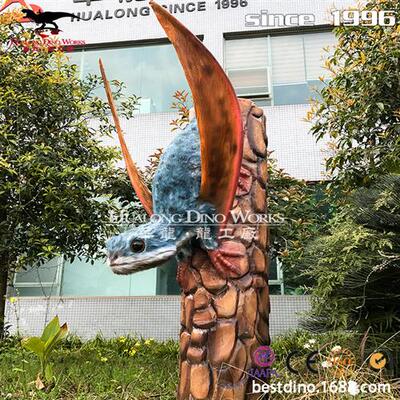 树桩上的仿真热河翼龙远古生物仿真模型制作基地厂家批量制作