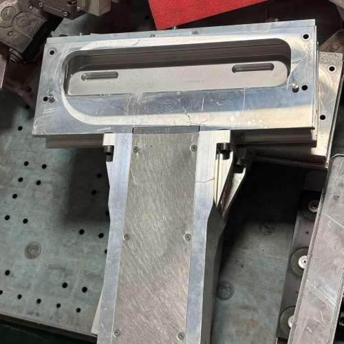 适用VAT制造门阀 0420X-BA24-X1，型号04议价