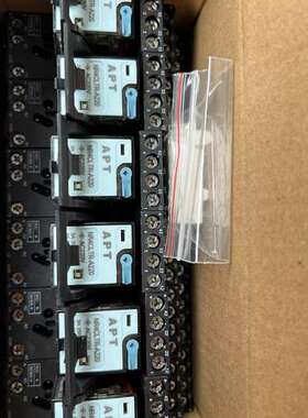 适用继电器NR4CLTR-A220+ 底座SYFK1议价