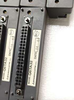 适用Q6TA32快速接线插头，设备配件，成色漂亮，功能包议价