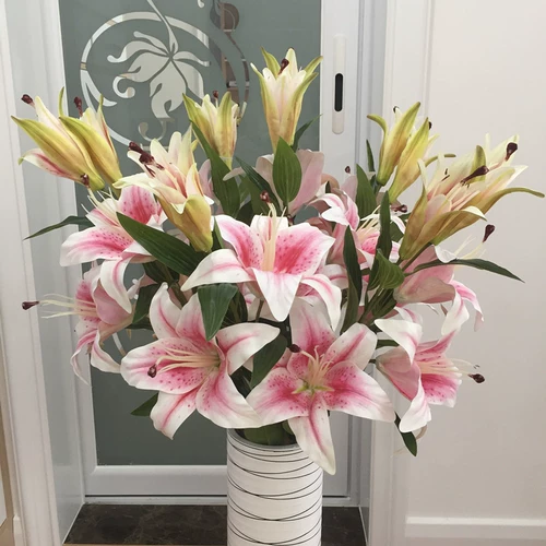 Лили симуляция цветочные цветочные цветы шелк цветочный цветочный пластик PU цветочный цветок гостиная в помещении