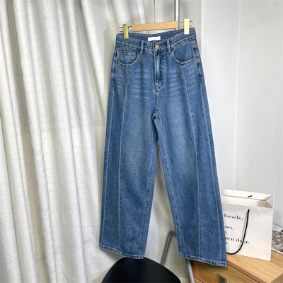 秋日松驰感分割设计感直筒牛仔裤