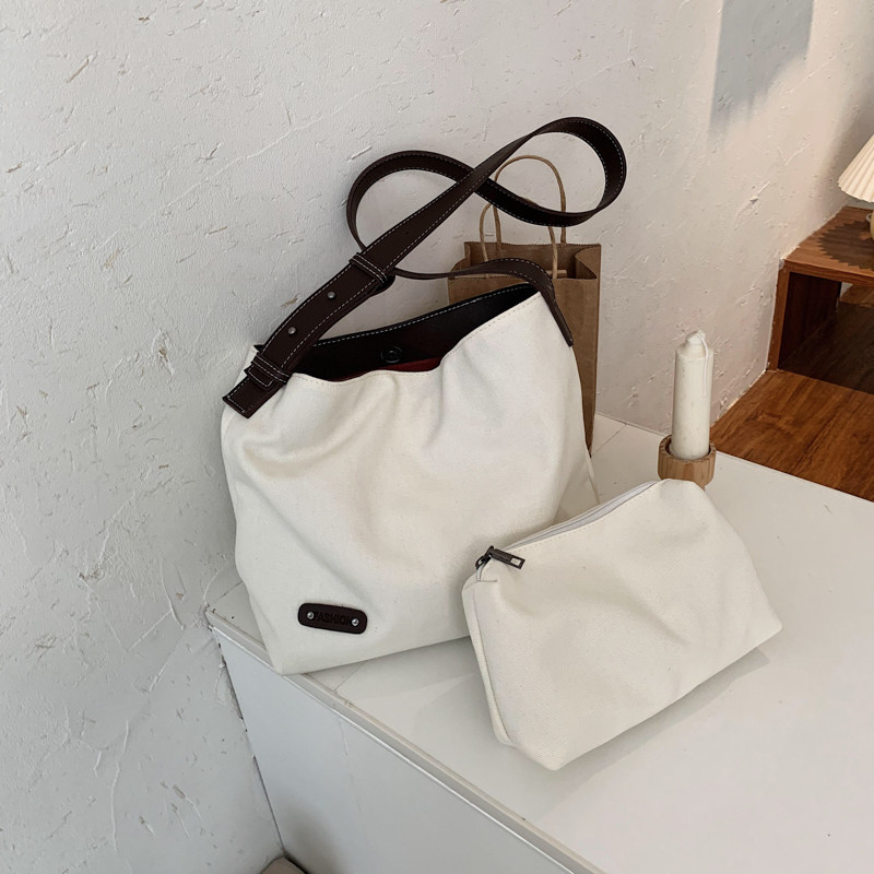 大容量包包女包2020新款潮时尚日系帆布包袋学生斜挎包上班单肩包
