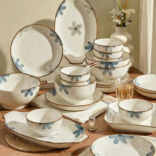 日式高颜值碗盘家用2026新款陶瓷吃米饭碗汤碗面碗盘子釉下彩餐具