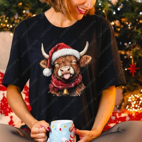 Funny Highland Cow Christmas Shirts Farm Cow with Santa Hat