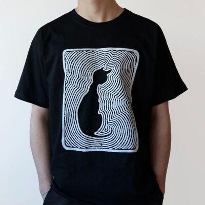 Black 18th Century Cat Art T-Shirt Creative Design Unique Gr