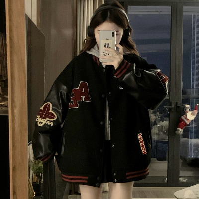 新款皮袖接刺绣棒球服外套女夹克