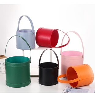 现货皮质抱抱桶伴手礼盒积木花桶花盒圆形礼盒宝宝周岁满月礼盒