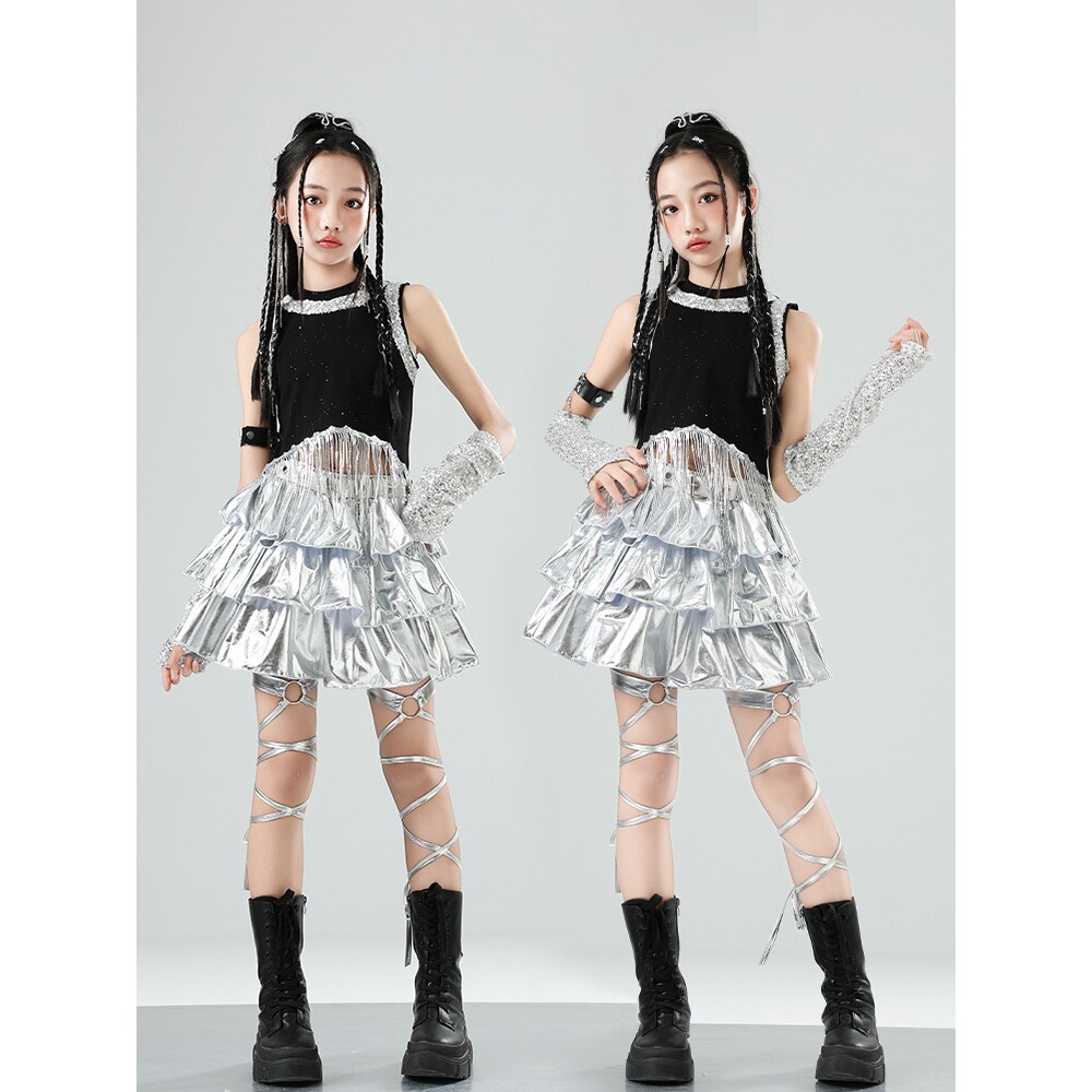 2026新款儿童潮服流苏银裙科技女童t台走秀亮片嘻哈潮装爵士舞炸