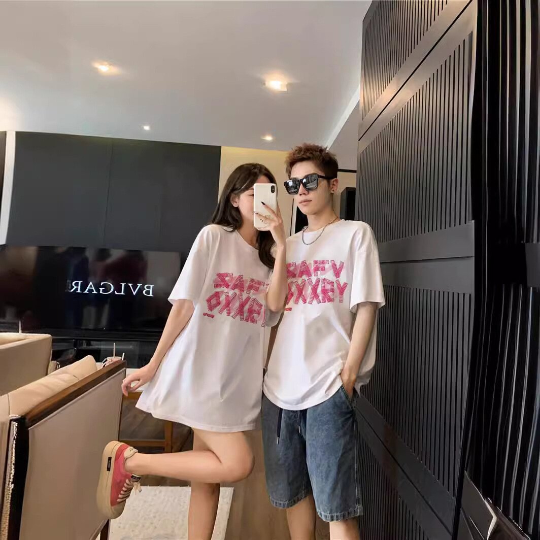 2026新款简约亲子装一家三口夏季短袖家庭服装t恤炸街母女装夏天