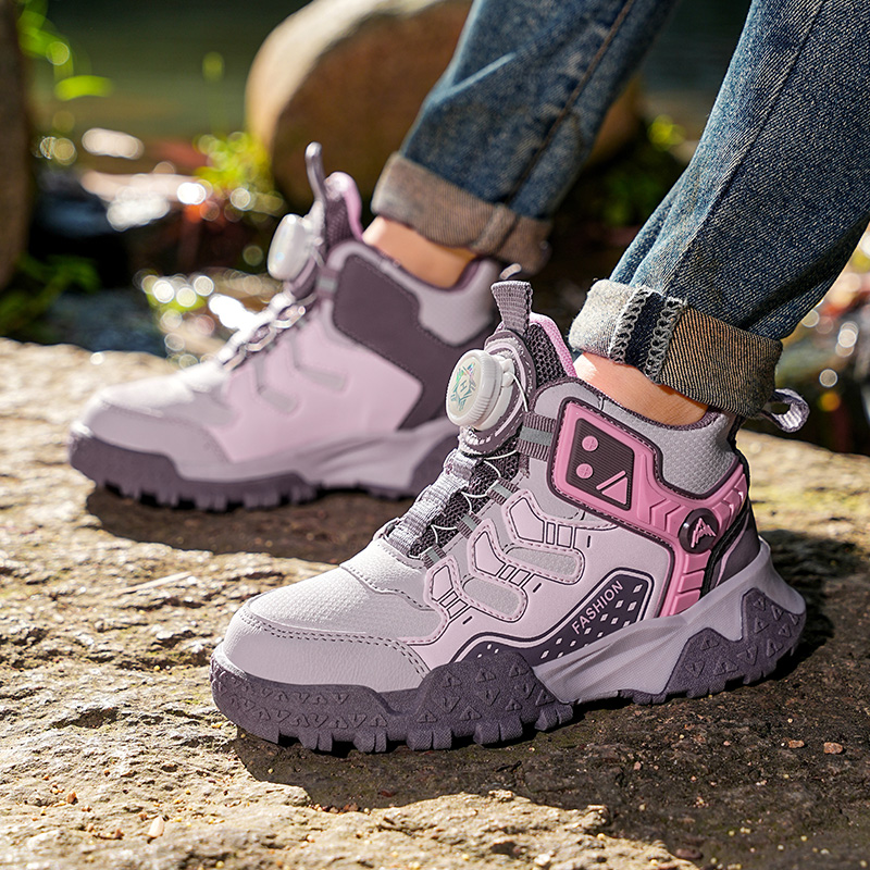 女童登山鞋防滑中大童休闲鞋子