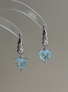 蓝色水晶爱心耳扣女小众设计ins风海蓝宝色锆石桃心甜酷耳环耳饰