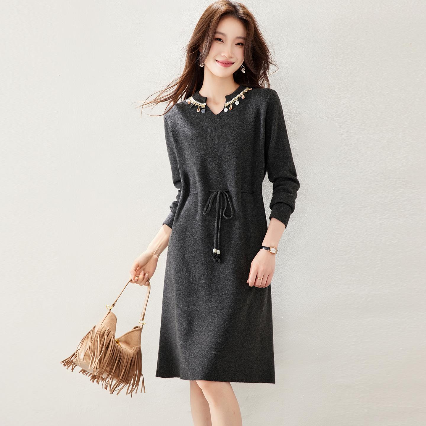 JOYIASS高级感针织连衣裙女秋冬小个子配大衣收腰系带中长内搭毛