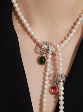 高级感先锋设计珍珠项链圣诞配色