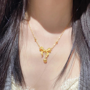 在逃公主项链女蝴蝶结18k金不掉色气质网红锁骨链镀金黄金色钛钢-