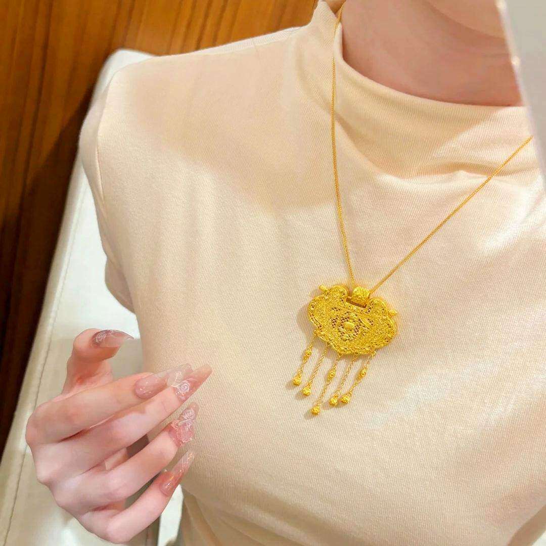 【天子门生】中国风锁包吊坠仿真黄金项链龙凤呈祥锁婚嫁女毛衣链
