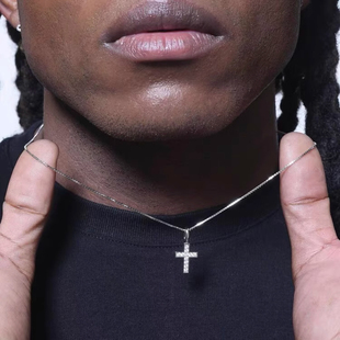 马思唯同款满钻十字架吊坠项链欧美嘻哈风款国潮情侣百搭锁骨链
