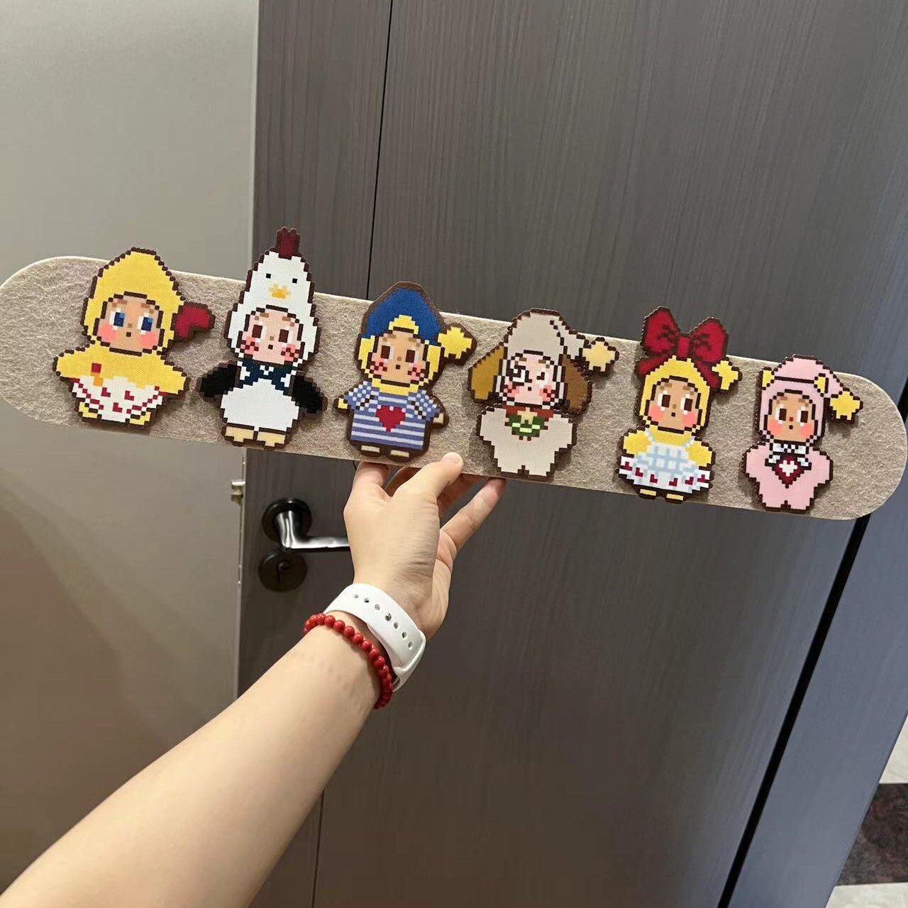 拼豆展示架免打孔毛毡板展示墙贴客厅卧室白墙改造装饰ins照片墙