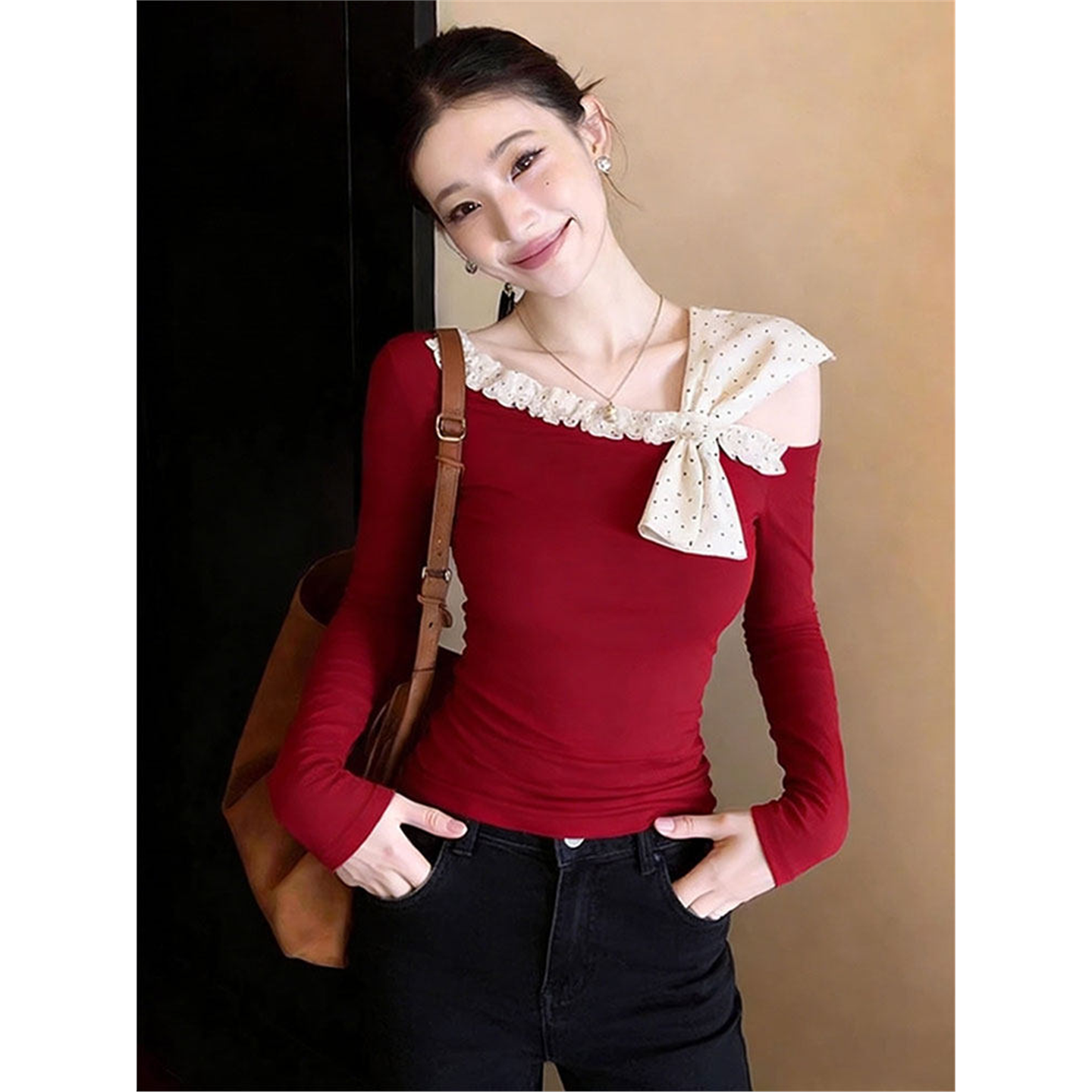 法式蝴蝶结红色斜肩打底衫女内搭秋冬设计感露肩长袖t恤修身上衣,女装/女士精品,T恤,淘宝优惠券,粉丝福利购,淘宝优惠卷