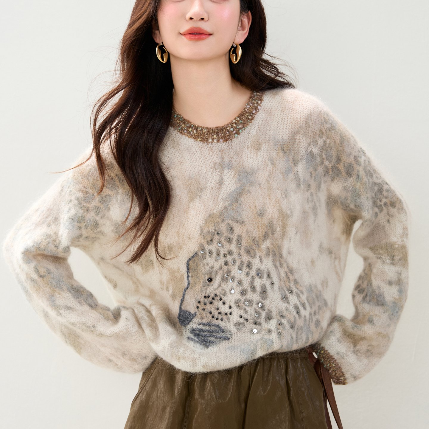 ◆2025法式氛围感百搭显瘦豹纹针织衫女重工亮片钉珠印花毛衣