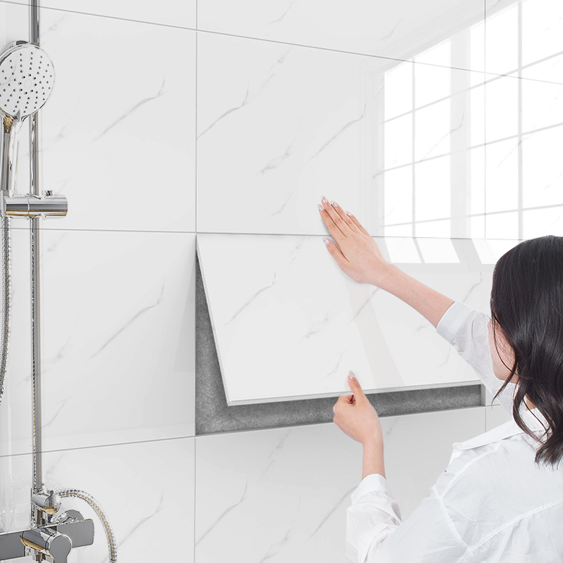 专治返潮掉灰仿瓷砖自粘防水墙贴