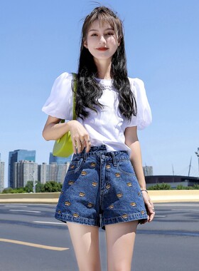 牛仔短裤女2026夏新款高腰深蓝色a字宽松阔腿显瘦百搭绣花热裤潮
