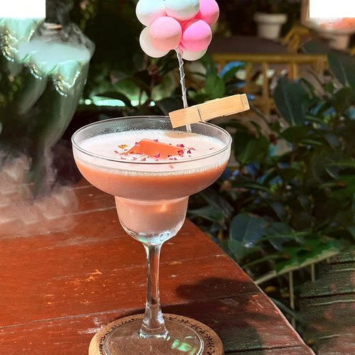 酒吧网红马卡龙鸡尾酒杯口气球