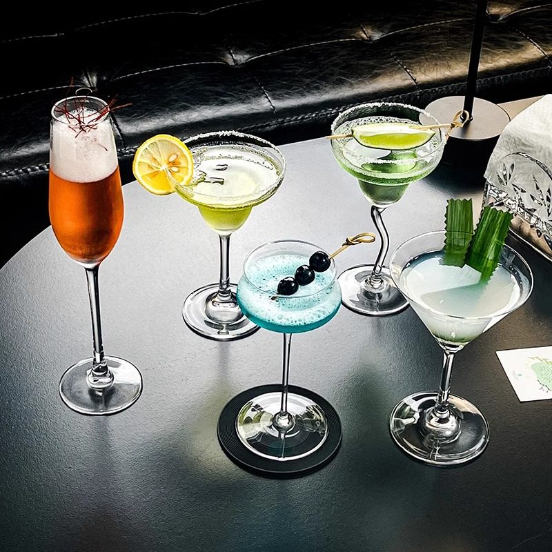 鸡尾酒杯简约创意水晶弯脚高脚杯玛格丽特酒杯香槟杯网红气泡酒杯,餐饮具,鸡尾酒杯,淘宝优惠券,粉丝福利购,淘宝优惠卷
